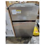 Vissani Compact Refrigerator/Freezer