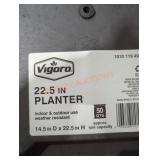 22.5" Planter