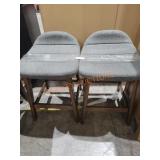 2 Backless Barstools