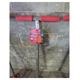 Corona lawn soil aerator