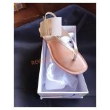 The drop size 11 womans