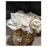 Linen Lot with Woven Bag