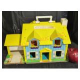 Vintage Fisher Price Play Family House