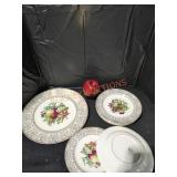 Salem 23k Gold Trim Plates