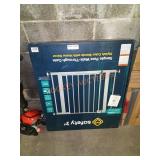 Safety 1st gate