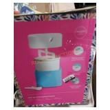 Ice cream maker