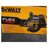 DEWALT 7 1/4' Worm Drive Saw W/ Brake