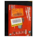 MILWAUKEE M18 Orbit Sander