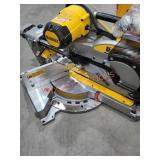DeWalt 12' Dbl. Bev. Sliding Miter Saw