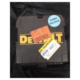 DeWalt 100 ft cross line laser level