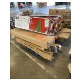 Pre-Lit Christmas Tree, Rug, Dual Strip Light