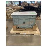 48ï¿½ pearl green white top