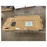 60ï¿½ quartz double sink, metal fence