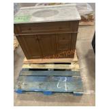 36ï¿½ brown vanity white top