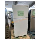 Vissani white refrigerator