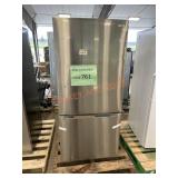 Vissani refrigerator/ freezer