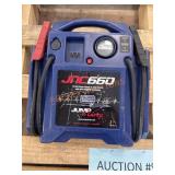 Jnc 660 12volt jump starter