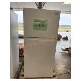 Vissani fridge and freezer