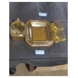 Amber glass set.