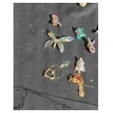 Misc. Lapel pins/brooches lot.