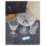 Cut glass lot.
