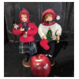 Byer's Choice Figures - Qty 2