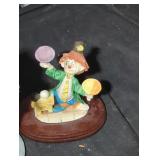 Clown figurines lot.