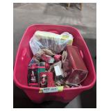 Christmas decor tote lot.