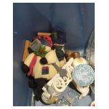 Misc. Christmas decor tote lot.