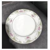 Misc Glassware Lot - Qty 5