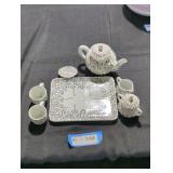 Porcelain tea set.