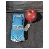 Die cast 1948 tucker scale 1:24 model car.
