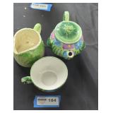 Ceramic pottery lot.