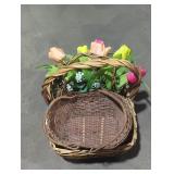 Wooven baskets and fake flowers lot.