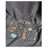 Vintage costume jewelry pins lot.