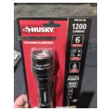 1200 Lumens Dual Power LED Rechargeable Focusing F