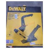 Dewalt 2in1 Flooring Tool