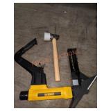 DeWalt 2-In-1 Flooring Tool