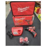 Milwaukee M12 1/4" Screwdriver Kit (Grade: B+)