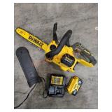 DeWalt 20v Max 12" Chainsaw Kit