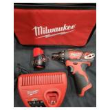 Milwaukee M12 1/4" Hex Screwdriver Kit