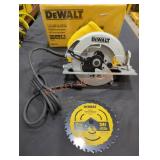 DeWalt Corded 7-1/4" Lightweight Circular Saw