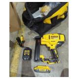 DeWalt 20v 18Ga Narrow Crown Stapler Kit