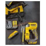 DeWalt 20v 23Ga Pin Nailer Kit