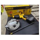 DeWalt Power Cleaner, (Grade: B+)