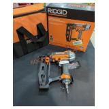Ridgid 16GA 2.5" Straight Finish Naile (Grade: B+)