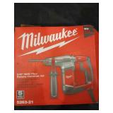 Milwaukee 5/8" SDS Plus Rotary Hammer Kit