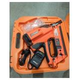Paslode Cordless 30ï¿½ Framing Nailer Kit
