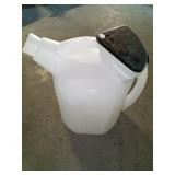 Plastic dispenser for fluid