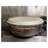 Stock pot with lid